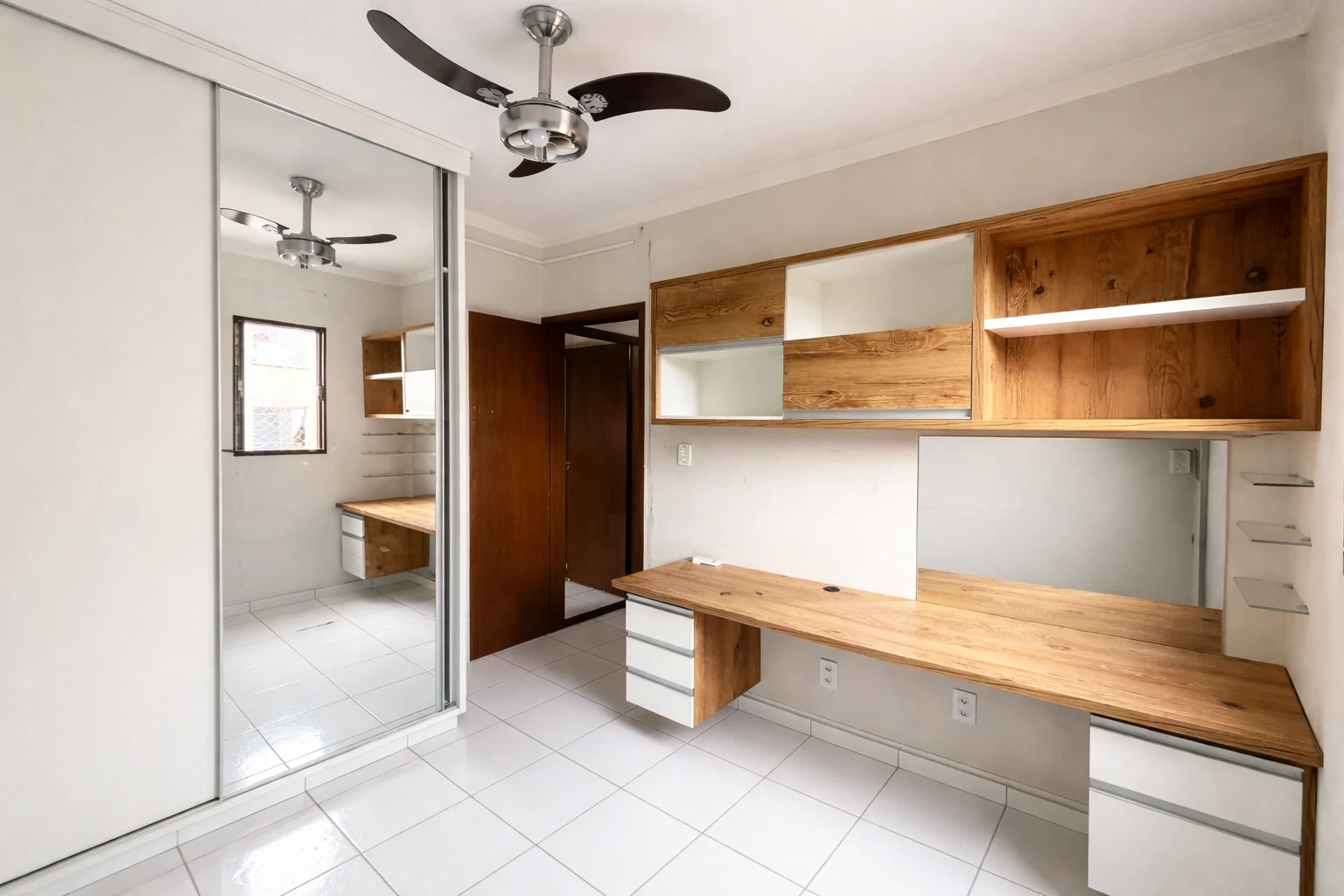 Apartamento 2 Dormitórios 2Quartos 1Qdra Av. Ernesto Vetorazzo — foto 6